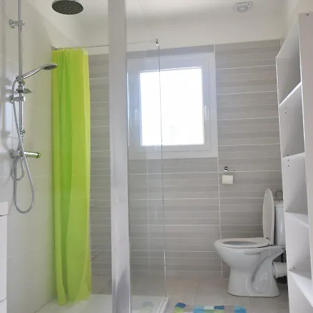 Modern In With Swimming Pool * Thueyts